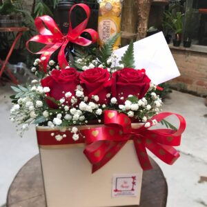 Box Love Flores e Vinho